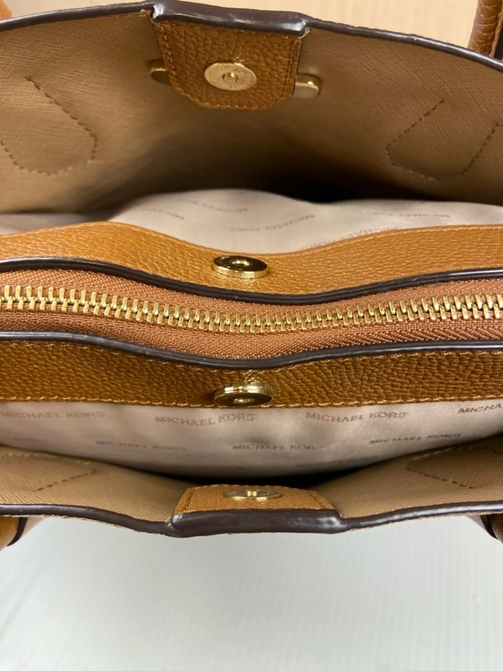Michael Kors Mercer Medium Dome Satchel Luggage Pebbled Leather Crossbody Bag